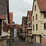 Petit Nid Douillet Ensolleille * Bouxwiller (Bas-Rhin)
